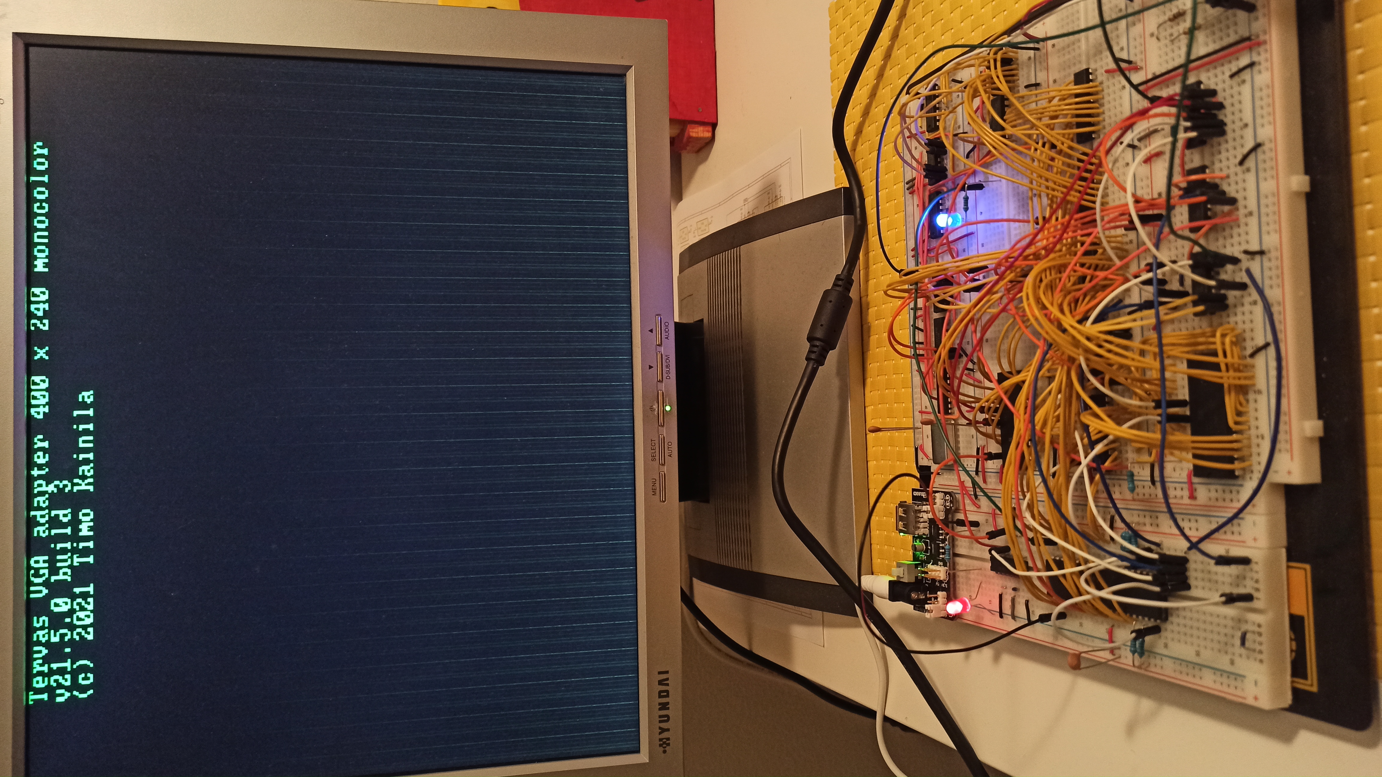 breadboard computer and vga monitor